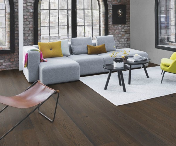 Wine Barrel Oak Classic Engineered Wood Flooring 10mm x 127mm Smoky Brushed Lacquered 