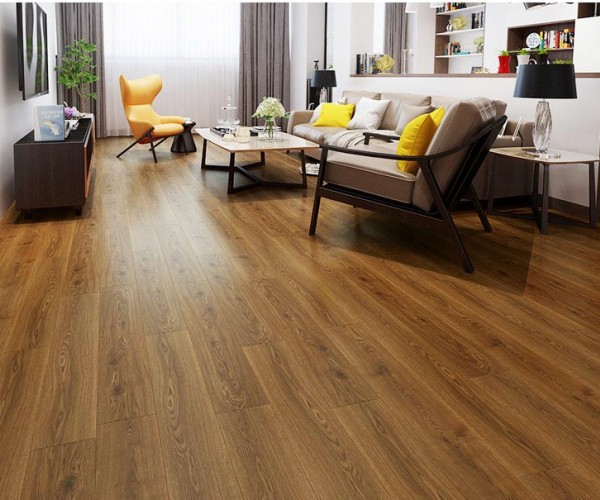 Elegant Golden Classic Oak Engineered Wood Flooring 18mm x 125mm Hand scraped Lacquered 