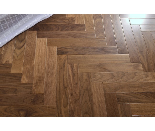 Bison Classic Walnut Herringbone Engineered Wood Flooring 14mm x 125mm UV Lacquered