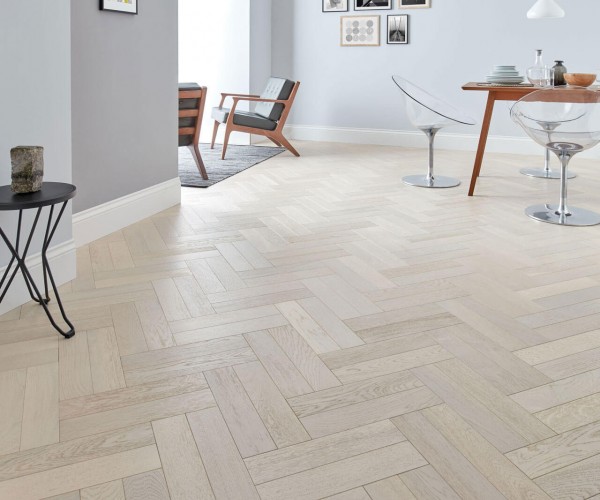 White Brushed Oak Herringbone Classic Engineered Wood Flooring 18mm x 125mm Brushed Lacquered 