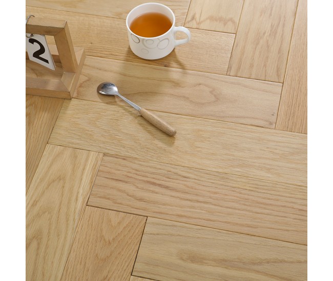 Russet Oak Herringbone Engineered Wood Flooring 18mm x 80mm Brushed Matt Lacquered