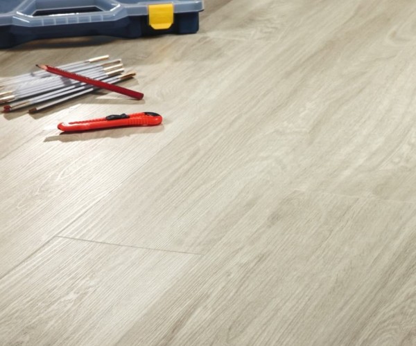 Barcelona Urban Oak 8mm Laminate Flooring 