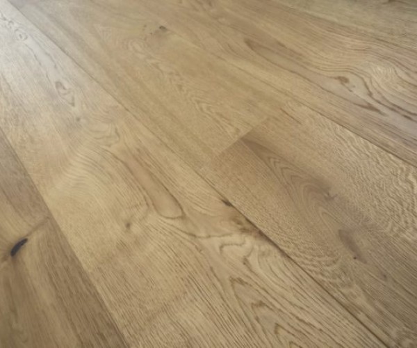 Warm Sun Oak Plank Engineered Wood Flooring 20mm x 220mm Brushed Natural Oiled