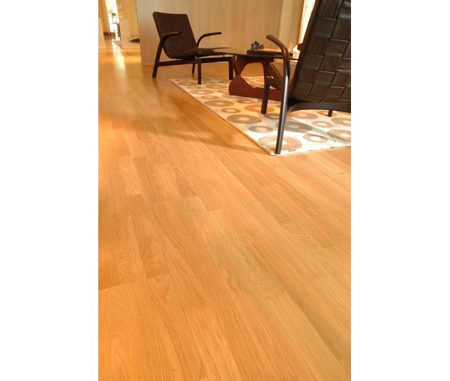 Sunny Oak Classic Engineered Wood Flooring 13mm x 195mm Lacquered 3 Strip - LV834 Sunny Oak Classic Engineered Wood Flooring 13mm x 195mm Lacquered 3 Strip