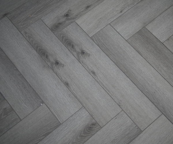 Dark Grey Oak SPC Herringbone Waterproof Luxury Click Vinyl Flooring 6mm 