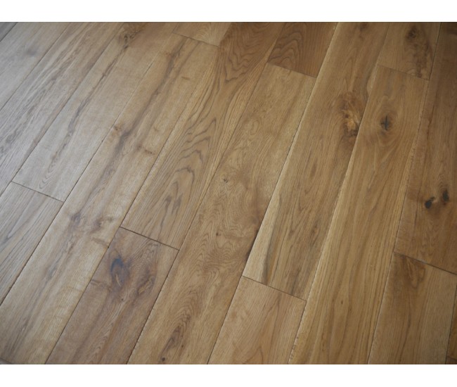 Royal Golden Classic Solid Wood Flooring Oak Plank 18mm x125mm Handscraped UV Oiled