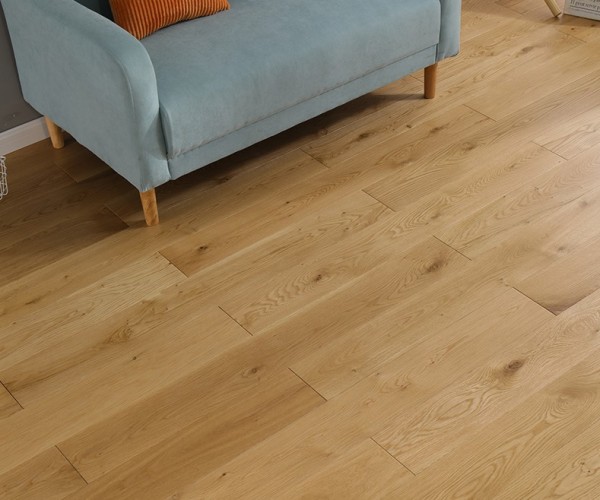 Farmhouse Classic Oak Solid Wood Flooring 18mm x 90mm UV Lacquered 