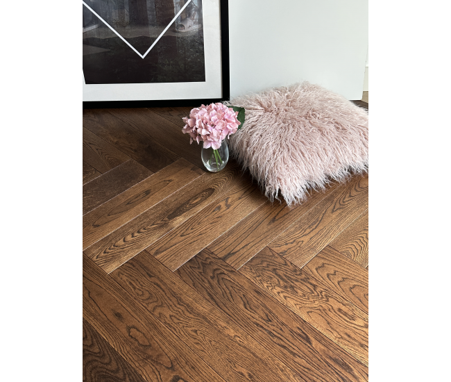 Caramel AB Grade Oak Herringbone Engineered Wood Flooring 15mm x 120mm Brushed UV Lacquered