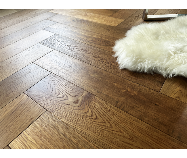 Gloden Hinde AB Grade Oak Herringbone Engineered Wood Flooring 15mm x 120mm Brushed UV Oiled