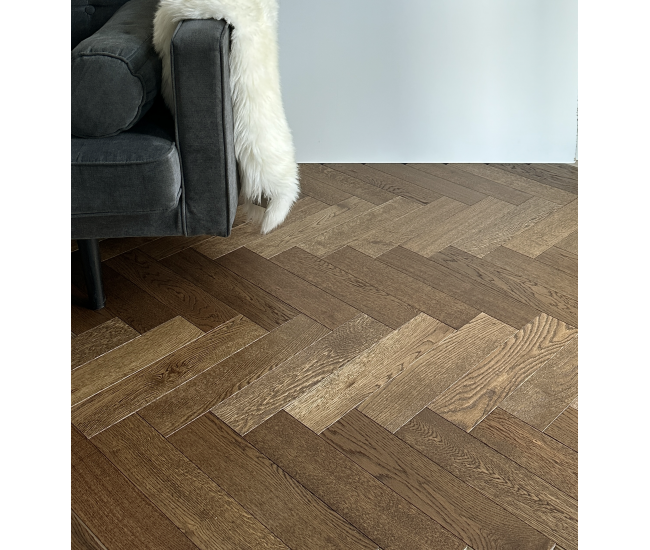 Gloden Fleece Classic Grade Oak Herringbone Engineered Wood Flooring 15mm x 90mm Brushed UV Oiled