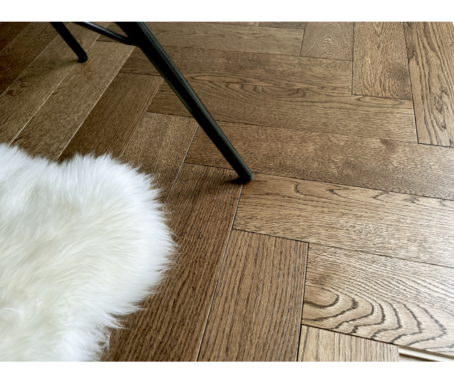 Gloden Fleece Classic Grade Oak Herringbone Engineered Wood Flooring 15mm x 90mm Brushed UV Oiled