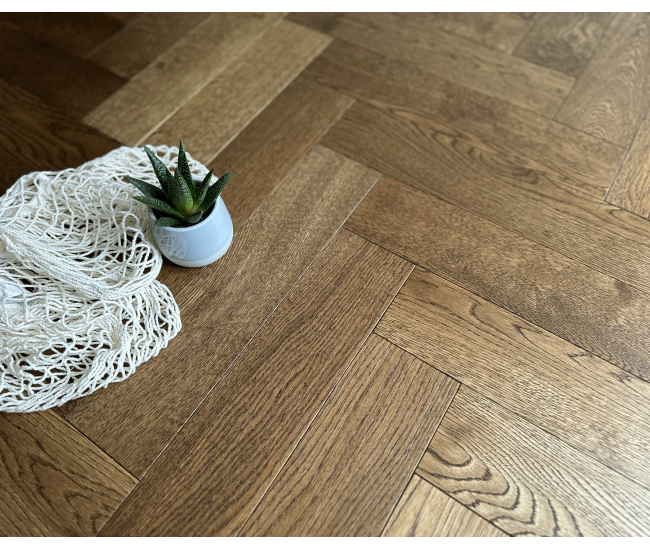 Gloden Fleece Classic Grade Oak Herringbone Engineered Wood Flooring 15mm x 90mm Brushed UV Oiled