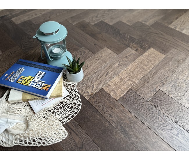 Aurora Classic Grade Oak Herringbone Engineered Wood Flooring 15mm x 90mm Brushed UV Oiled