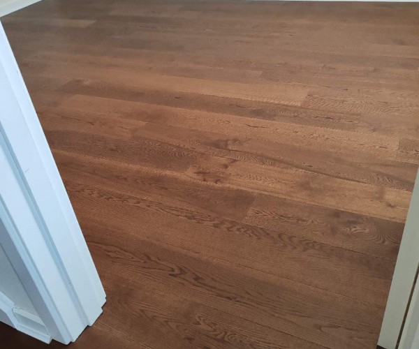 Caramel Prime Oak Engineered Wood Flooring 14mm x 190mm Brushed UV Lacquered 