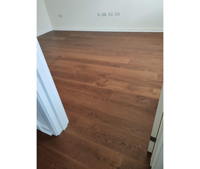 Caramel Prime Oak Engineered Wood Flooring 14mm x 190mm Brushed UV Lacquered