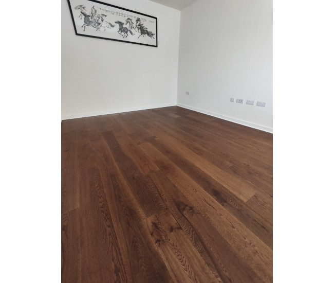 Caramel Prime Oak Engineered Wood Flooring 14mm x 190mm Brushed UV Lacquered