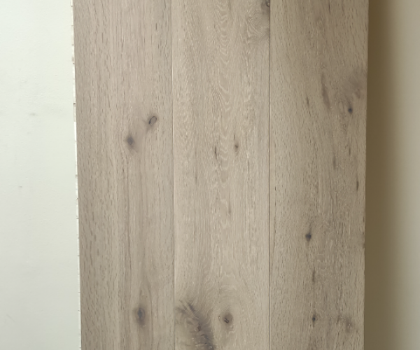 Warwick Castle White Grey Classic Oak Engineered Wood Flooring 15mm x 190mm Brushed UV Lacquered