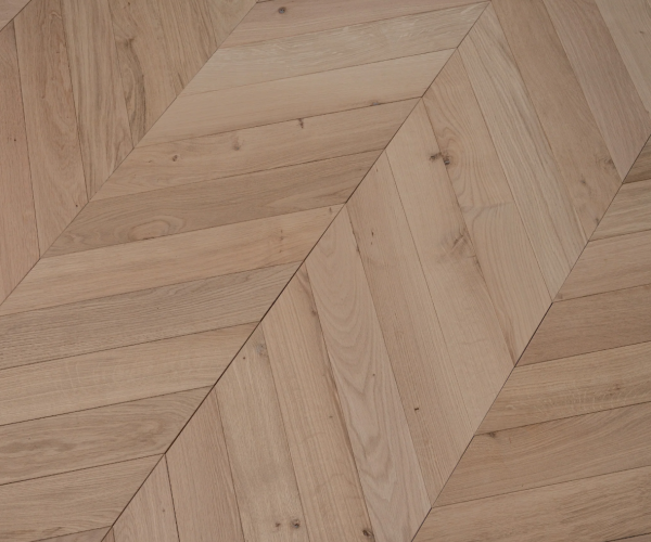 Classic Oak Chevron Classic Engineered Wood Flooring 14mm x 90mm  Unfinished