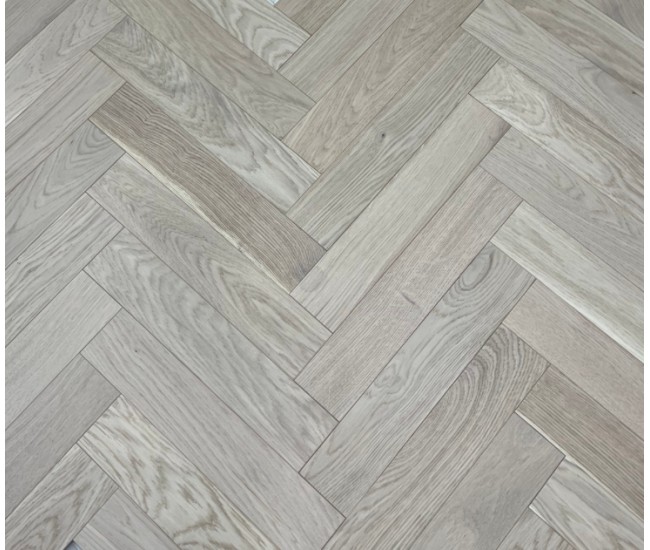 Essence Classic Engineered Herringbone 10mm x 90mm Brushed Invisible Lacquered - UHB1058 Essence Classic Engineered Herringbone 10mm x 90mm Brushed Invisible Lacquered