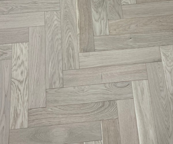 Essence Classic Engineered Herringbone 10mm x 90mm Brushed Invisible Lacquered
