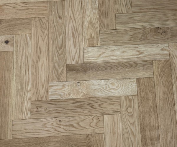 Grande Natural Engineered Herringbone 10mm x 90mm Brushed Lacquered