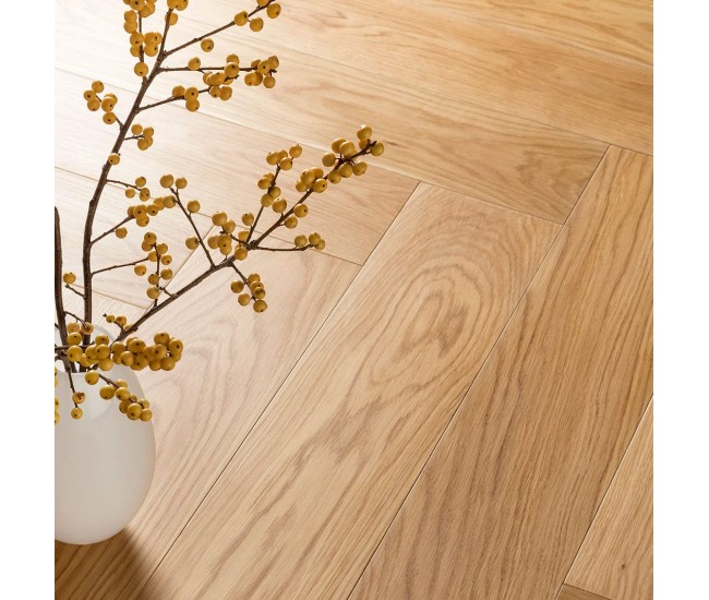 Natural light Classic Oak Herringbone Engineered Wood Flooring 14mm x 90mm Lacquered