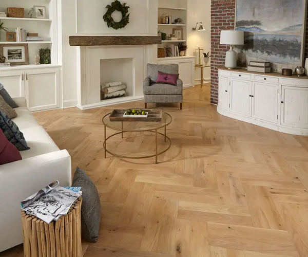 Natural light Classic Oak Herringbone Engineered Wood Flooring 14mm x 90mm Lacquered 