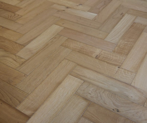 European Classic Oak Herringbone Engineered Wood Flooring 18mm x 70mm Brushed UV Oiled  