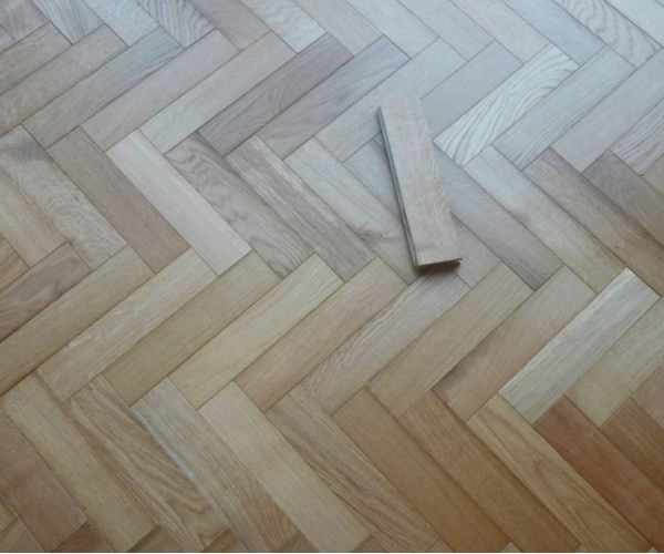 Fade AB Grade Oak Herringbone Engineered Wood Flooring 18mm x 70mm Brushed UV Oiled