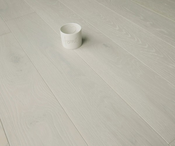 Comfort Grey Oak Engineered Wood Flooring 14mm x 150mm Lacquered 