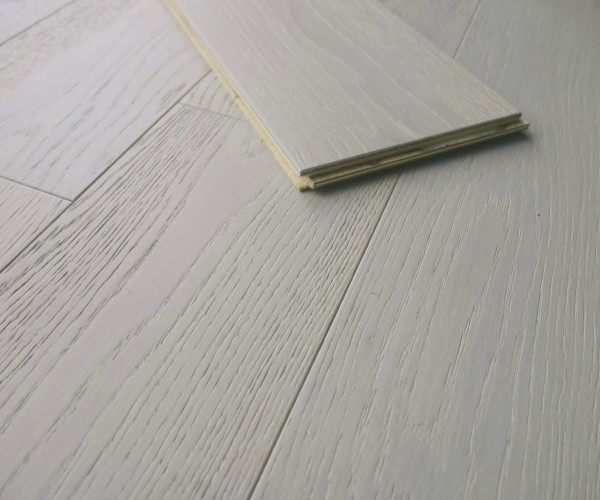 Comfort Grey Oak Engineered Wood Flooring 14mm x 150mm Lacquered 