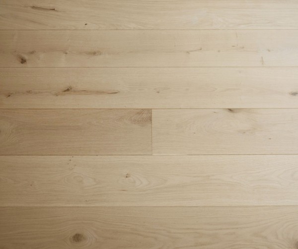 Cloudy Classic Oak Engineered Wood Flooring 14mm x 190mm Invisible Matt Lacquered 
