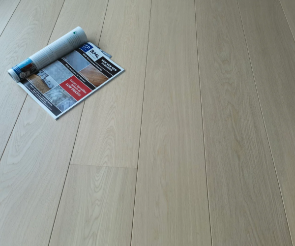 Cloudy Prime Grade Oak Engineered Wood Flooring 14mm x 190mm Invisible Oiled