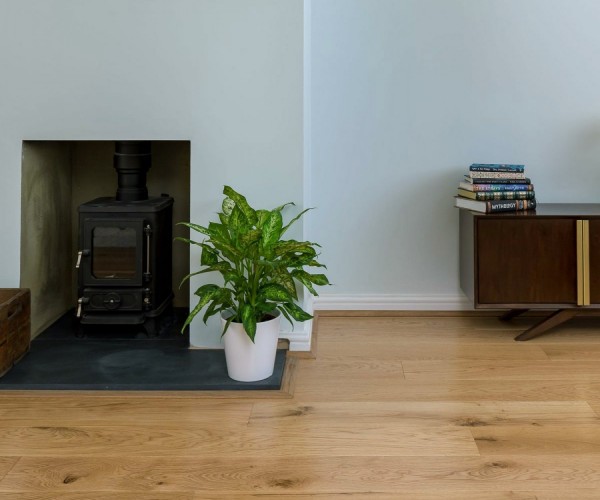 Supreme Golden Oak Classic Engineered Wood Flooring 14mm x 190m UV Lacquered 