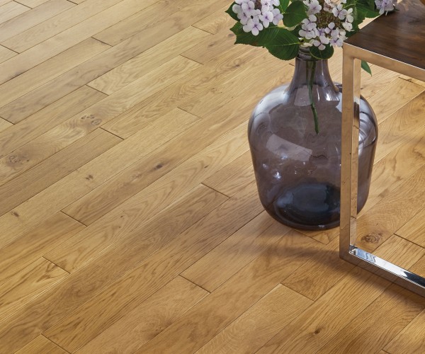 Silky Ground Oak Classic Engineered Wood Flooring 18mm x 125mm UV Lacquered 