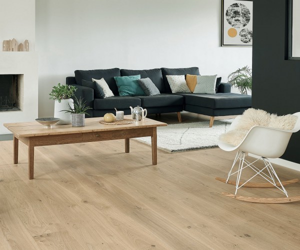 Natural Classic Oak Engineered Wood Flooring 20mm x 190mm Invisible Oiled