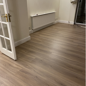 Mint Natural Oak SPC Waterproof Luxury Click Vinyl Flooring 6.5mm 